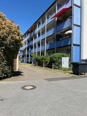 geräumige 2 Zi, mit Balkon an älteres Seniorenpaar  ab 60 Jahre nur mit WBS zu vermieten