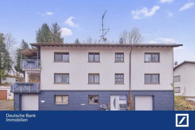 Freistehendes 3-Familienhaus mit 2 Balkonen in ruhiger Lage - Kapitalanlage oder Eigennutzung