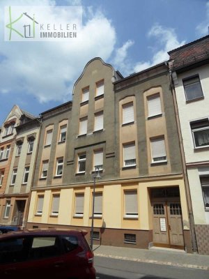 KAPITALANLAGE-RENDITEOBJEKT - saniertes MFH mit 6 Einheiten, großer gepflegter Gemeinschaftsgarten