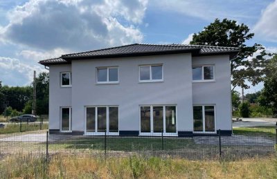 Moderne Doppelhaushälfte zur Miete in Bestensee