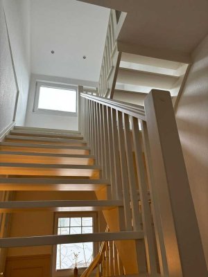 Hochwertige, sanierte Jugendstielvilla mit 1000m2 Grundstück in Hamburg