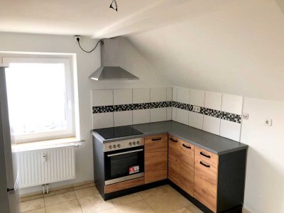 Helle freundliche 3-Zimmer-Wohnung mit Einbauküche frisch renoviert zentral in Treuchtlingen