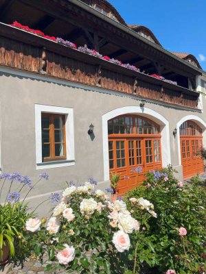 Hochwertige Eigentumswohnung bei Görlitz, sofort beziehbar, Garten,  E-Ladesäule, Kamin