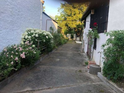 Familienfreundliches Einfamilienhaus mit großem Garten in ruhiger Lage von Karlsruhe