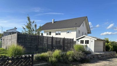 Helles, offenes Wohnen in 4-Zimmer-Wohnung mit Balkon in Schorndorf - Oberberken