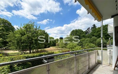 Schöne 3-4 Zimmer-Wohnung mit Balkon und Carport