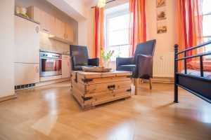 Mieten auf Zeit bis einschl. Mai 2026 / Möblierte 1-Zimmer-Whg. in STRALSUND