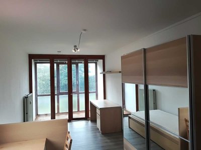 1 Zimmer Appartment | ruhige Lage, möbiliert mit Wintergarten