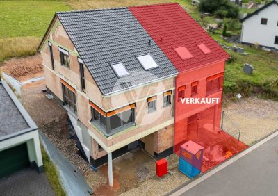 Nur noch eine Hälfte frei // Sommer 2026 einziehen // Moderne Wohnhaushälfte // schlüsselfertige Err