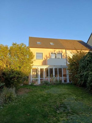 Reiheneckhaus in Ansbach-Eyb