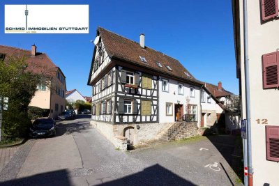 Liebevoll saniertes Fachwerkhaus (ca. 289 m²) mit Terrasse, Sichtbalken, Einliegerwohnung uvm.