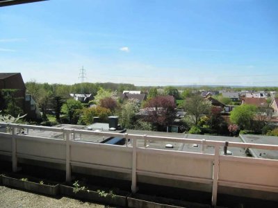 Schöne Wohnung mit großem Balkon in UNI-Nähe