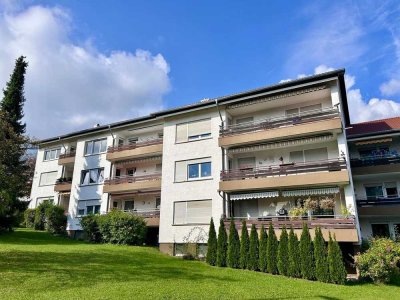 Helle 4-Zimmer Wohnung mit großem Südbalkon, Einbauküche, Garage und reichlich Stauraum