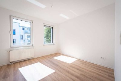 �� � � - Charmantes Zuhause: Helle 4-Zimmer-Wohnung mit Balkon, Tageslichtbad & EBK�