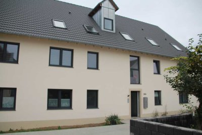 Neuwertige und geräumige schicke 2-Zimmerwohnung in neuwertigen Haus (Baujahr 2020)