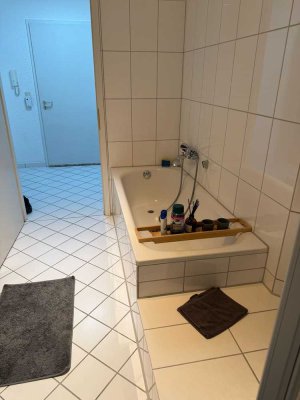 Ansprechende und gepflegte 2-Zimmer-Wohnung mit gehobener Innenausstattung in Gelsenkirchen