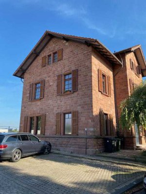 Freundliche, Charmante 4-Zimmer-DG-Wohnung in Herxheim