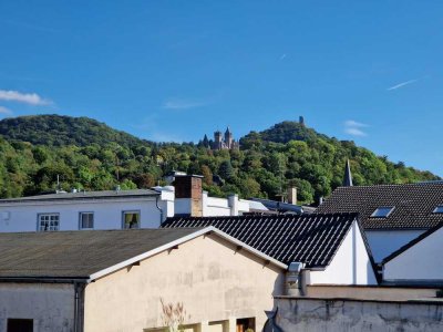 Großzügige Wohnung mit zwei Balkonen und zwei Bädern in der Altstadt von Königswinter