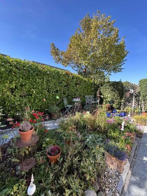 Stilvolle Doppelhaushälfte mit Terrasse und Garten