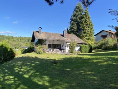 Traumhafte Lage - charmantes Wochenendhaus mit großzügigem Grundstück!