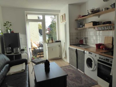 Schöne, sehr gut geschnittene 1Z-Whg.mit separate Wohnküche