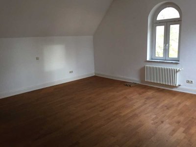 Gepflegte Drei-Zimmer-Wohnung in einer Jugendstilvilla in Lüdenscheid