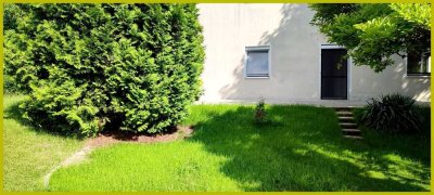 Ebenerdiger Zugang zum eigenen Garten! *** NEU renovierte Wohnung!