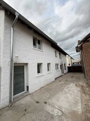 Außergewöhnliches Häuser-Exempel für 
Platzbedürftige