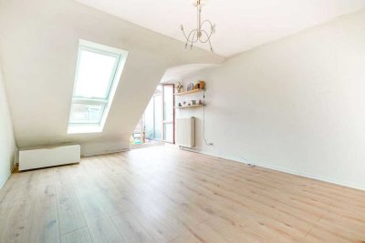 Toplage im Süden Berlins – 4 Zimmer mit Balkon, Garage und viel Licht