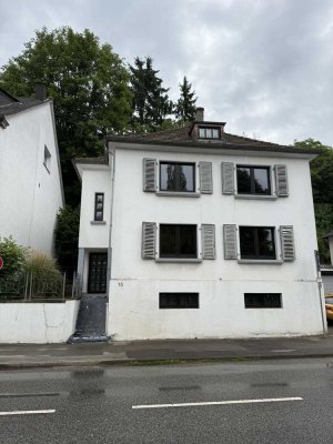 Wohn u. Geschäftshaus 2x 3Zi. Küche, Bad