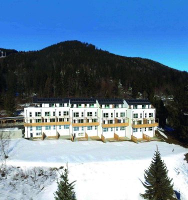 08 – Alpine Eleganz auf zwei Ebenen – Garten-Maisonette mit Panoramablick als Zweitwohnsitz