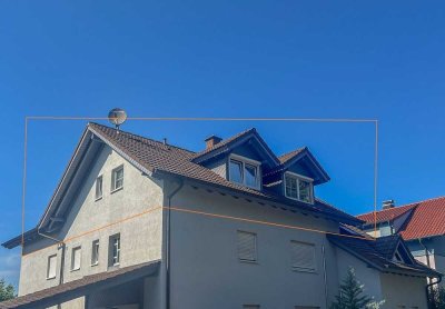 Lichtdurchflutete 3-Zimmer-Dachgeschosswohnung mit großem Balkon in begehrter Wohnlage