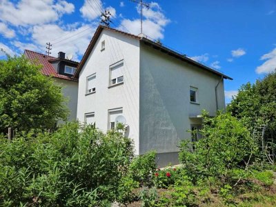 Kleines Einfamilienhaus mit 540 m² Grundstück: Hof, Garten und viel Potenzial in Altwiesloch