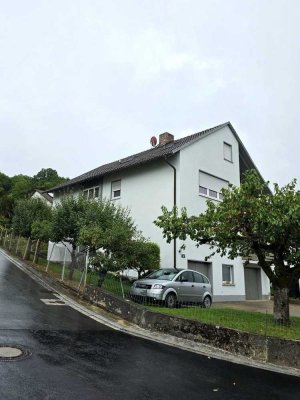 Viel Platz für Familie - Mehrfamilienhaus in Dittelbrunn - Provisionsfrei