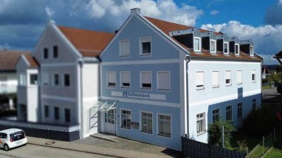 Mehrfamilienhaus mit Gewerbeeinheit in Böhmfeld - insgesamt 4 Parteien!
