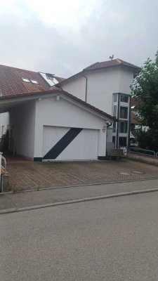 Großzügige, lichtdurchflutete und stilvolle 5-Zimmer-Wohnung mit zwei Balkons in Balingen-Frommern