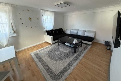 Nachmieter gesucht ab 01.07. oder 15.07. – Helle 3-Zimmer-Wohnung mit Einbauküche & Stellplatz