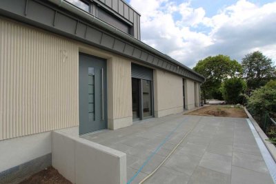 Moderne Vierzimmerwohnung mit großzügigem Garten – frisch saniert (KfW Effizienzhaus 55) und in Top-