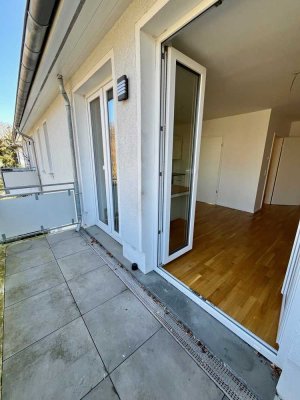 *** EXKLUSIVE TOP-WOHNUNG IN SEHR GUTER LAGE AM RANDE VON BERLIN ***