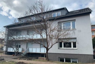 Verhandlungsbasis ohne Provision 7-Fam.haus in zentraler Lage mit Balkon, Unterkellerung und Garten