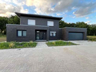 Friesoythe - Kamperfehn | Neuwertiges KFW40 Einfamilienhaus mit viel Platz!