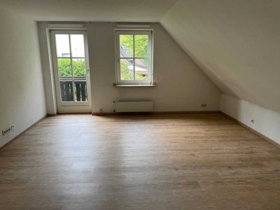 Neu renovierte 2-Zi.-Wohnung mit Balkon Nähe Wildpark