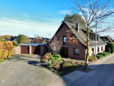 Großzügiges Ein-/Zweifamilienhaus mit traumhaftem Garten