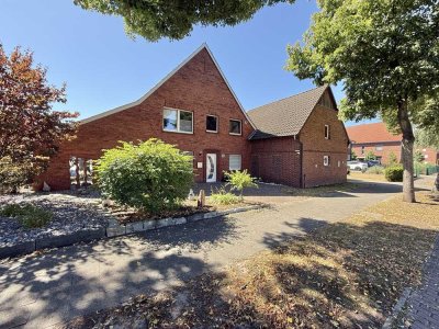 Wohnen wie im Park – Ein- bis Zweifamilienhaus mit Traumgrundstück in Enniger