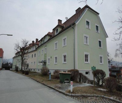 Ruhige und sonnige Wohnung im Grünen