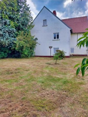 Einfamilienhaus mit großem Grundstück und viel Potenzial