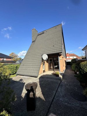 Provisionsfrei für Käufer - Einfamilienhaus in Oststeinbek