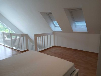 1,5-Zimmer-Maisonette-Wohnung mit EBK in Friedrichsdorf