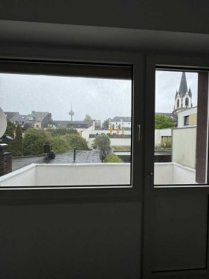 Vollmöblierte, WG geeignete, kernsanierte 3 Zimmer Wohnung