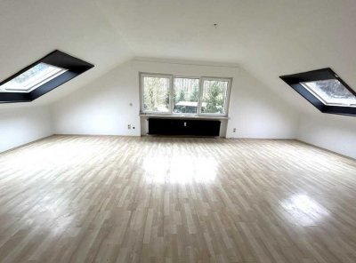 Geräumige, vollständig renovierte 2-Zimmer-Wohnung zur Miete